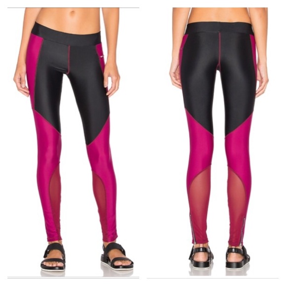 Lovers + friends one for the road workout legging - Picture 3 of 8